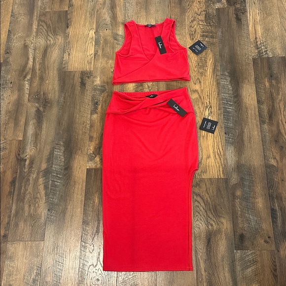 Lulus Dresses & Skirts - NWT! Lulus Make My Move Red Ribbed Twist-front Two-piece Midi Dress